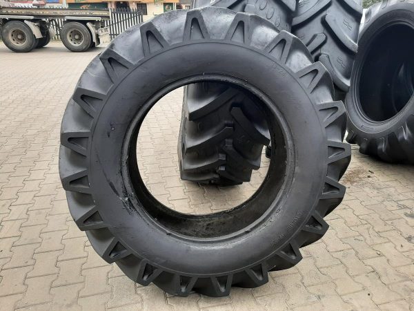 Opona używana rolnicza 13-28 STOMIL 600zł W4095 - obrazek 2