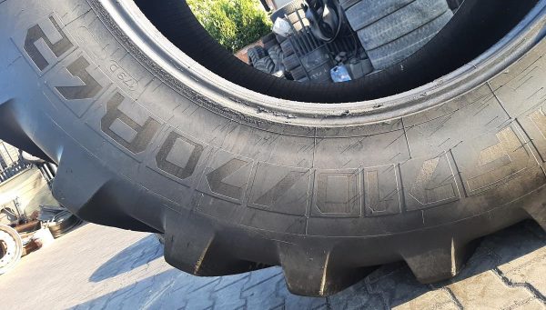 Opona używana rolnicza 710/70R42 MICHELIN AXIOBIB 5500zł W4102 - obrazek 3