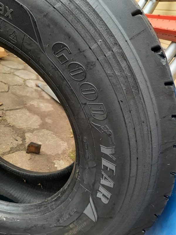 Opona używana ciężarowa 315/80R22.5 GOODYERA KMAX D 1200zł C2335 - obrazek 11