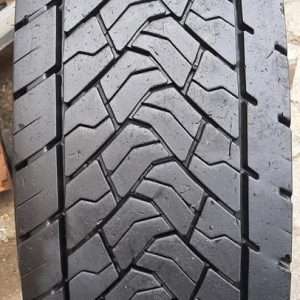 Opona używana ciężarowa 315/80R22.5 GOODYERA KMAX D 1200zł C2335