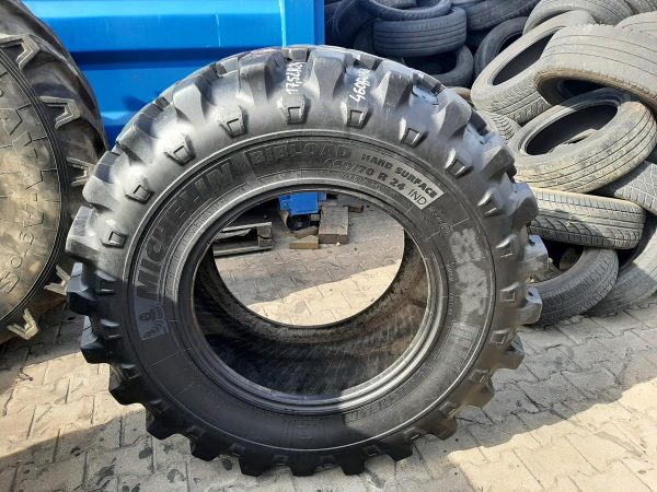 Opona używana przemysłowa 460/70R24 17.5R24 MICHELIN BIBLOAD 2000zł W4109 - obrazek 2