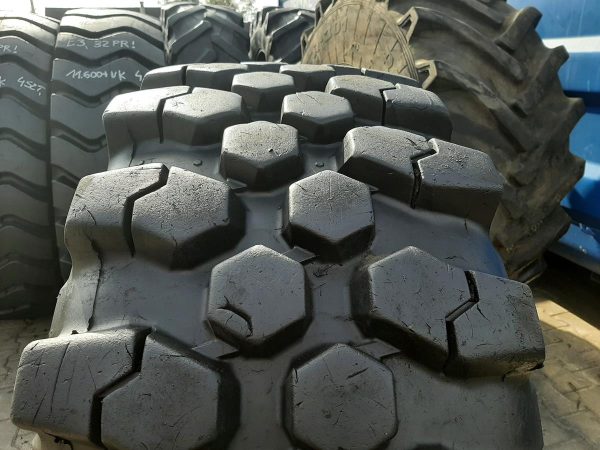 Opona używana przemysłowa 460/70R24 17.5R24 MICHELIN BIBLOAD 2000zł W4109 - obrazek 5