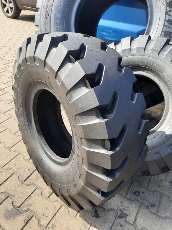2x Opona używana przemysłowa 10.00R15 MICHELIN X MINE D2; 500zł W4113 - obrazek 6