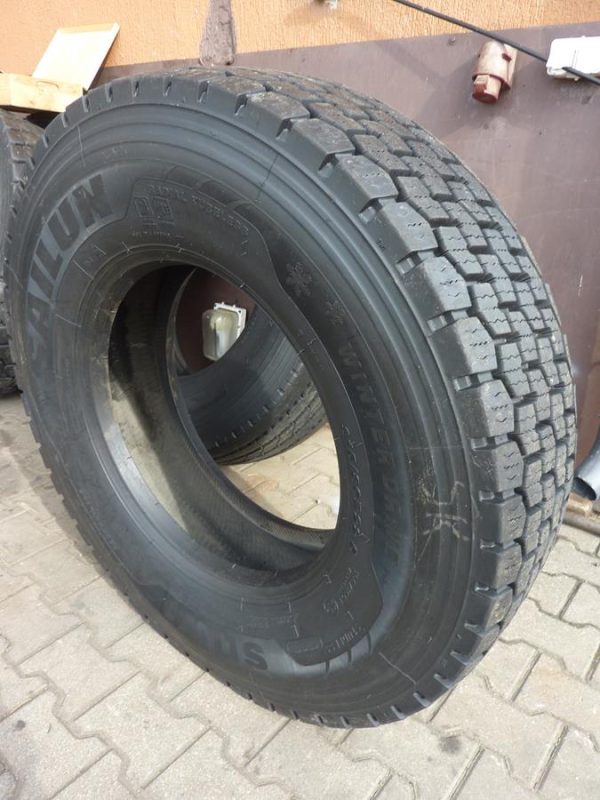 Opona używana ciężarowa 315/80R22.5 SAILUN SDW1 WINTER 700zł C1877 - obrazek 2
