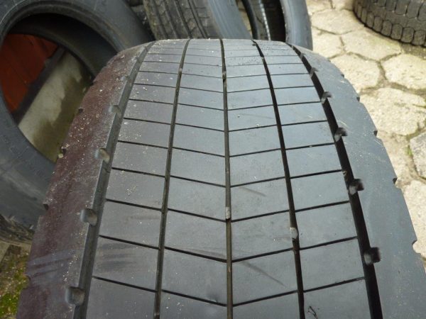 Opona używana ciężarowa 315/70R22.5 BRIDGESTONE 550zł C526 - obrazek 4
