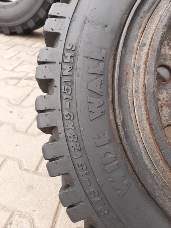 Koło używane przemysłowe 8.15-15 28x9-15 BKT 399zł W4116 - obrazek 10