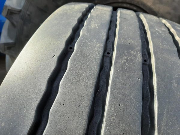 Opona używana ciężarowa 385/65R22.5 MICHELIN MULTIWAY HDXZE 1000zł C2338 - obrazek 5