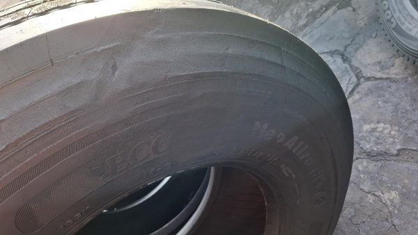 Opona używana ciężarowa 425/65R22.5 MICHELIN MULTIWAY HDXZE 780zł C2339 - obrazek 8