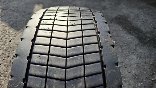 Opona używana ciężarowa 295/55R22.5 CONTINENTAL CONTI ECO PLUS HD3+ 650zł C2340 - obrazek 4