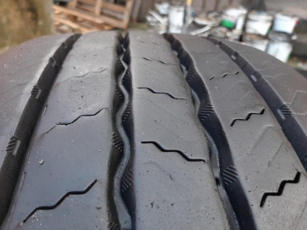 Opona używana ciężarowa 305/70R19.5 CONTINENTAL CONTIHYBRID HS3 480zł C2342 - obrazek 7