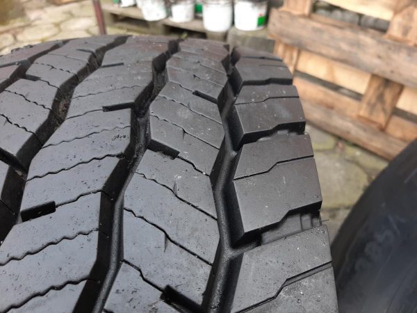 Opona używana ciężarowa 305/70R19.5 HANKOOK SMART DH35; 500zł C2346 - obrazek 6