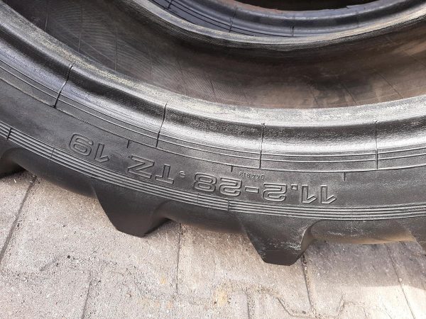 2x Opona używana rolnicza 11.2-28 BARUM TZ-19; 450zł W4126 - obrazek 3