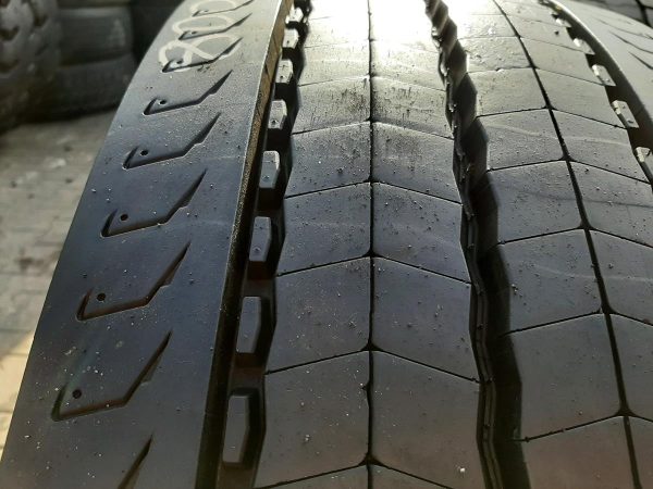 Opona używana ciężarowa 315/70R22.5 MICHELIN XMULTI Z 800zł C2356 - obrazek 6