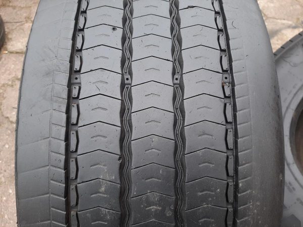 Opona używana ciężarowa 385/55R22.5 MICHELIN X MULTI F 700zł C2371 - obrazek 3