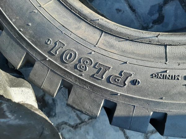 Opona używana przemysłowa 8.15-15 28x9-15 BKT PL801; 350zł W4134 - obrazek 9