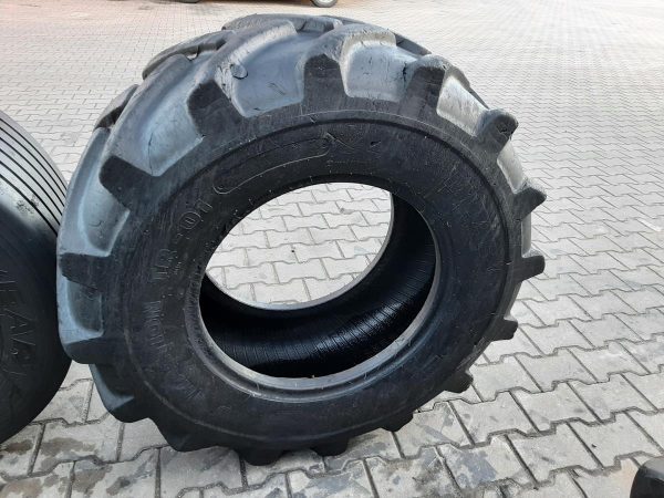 Opona używana przemysłowa 400/70-20 MITAS TR-01; 800zł W4141 - obrazek 2