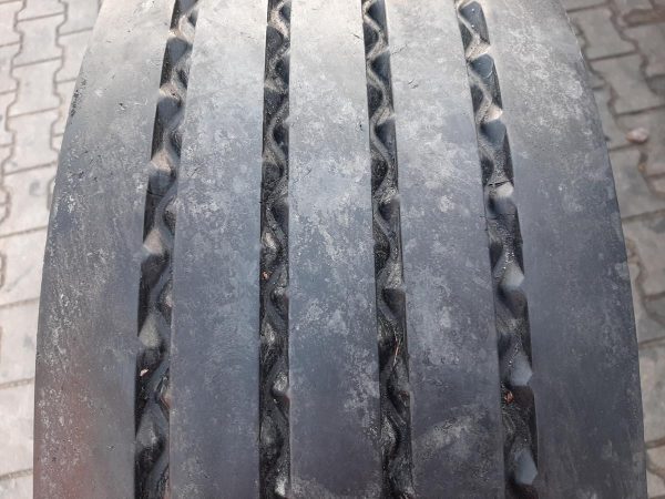 Opona używana ciężarowa 315/70R22.5 CONTINENTAL HSR2 600zł C2376 - obrazek 2
