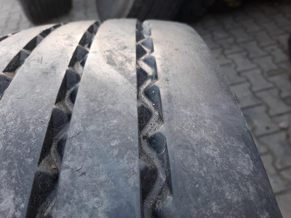 Opona używana ciężarowa 315/70R22.5 CONTINENTAL HSR2 600zł C2376 - obrazek 4