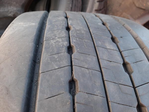Opona używana ciężarowa 355/50R22.5 MICHELIN X MULTI Z 800zł C2378 - obrazek 7