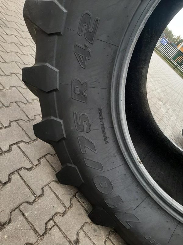 Opona używana rolnicza 710/75R42 TRELLEBORG TM900; 6500zł W4146 - obrazek 3