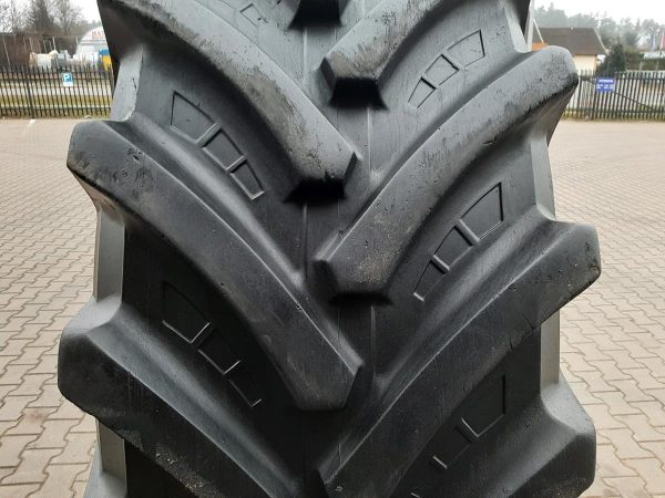 Opona używana rolnicza 650/85R38 STARMAXX TR-110 300zł W4150 - obrazek 4