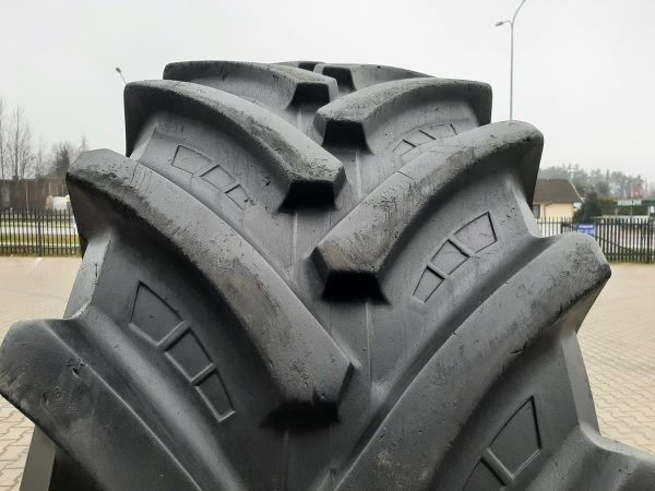 Opona używana rolnicza 650/85R38 STARMAXX TR-110 300zł W4150 - obrazek 5