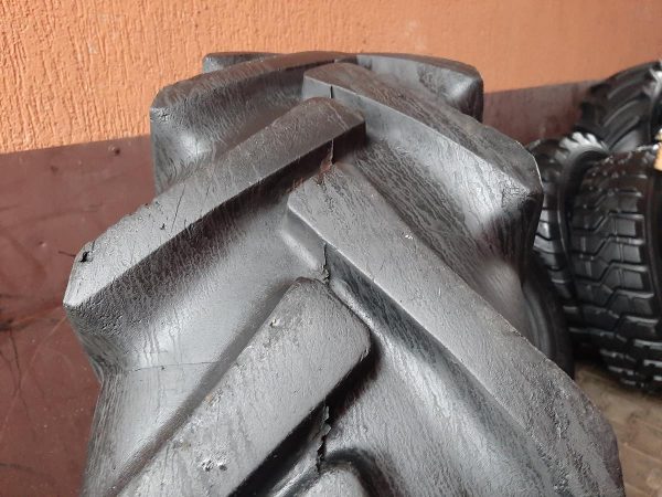 Opona używana rolnicza 13.6/12-36 SEMPERIT AS 600zł W4155 - obrazek 9