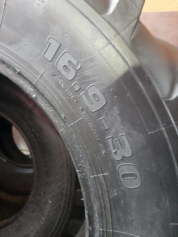 Opona używana rolnicza 16.9-30 MITAS TD-03 TRACTOR 900zł W4158 - obrazek 3
