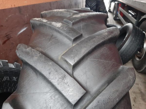 Opona używana rolnicza 16.9-30 MITAS TD-03 TRACTOR 900zł W4158 - obrazek 5