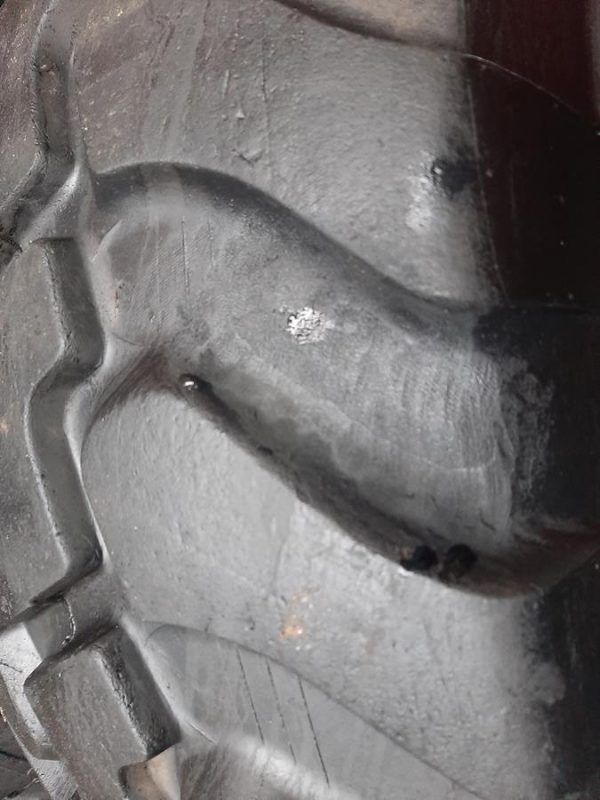 Opona używana przemysłowa 405/70R20 ; 16/70R20 GALAXY MULTITOUGH 800zł W4159 - obrazek 8