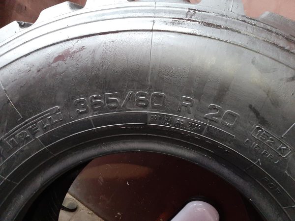 Opona używana przemysłowa 365/80R20 PIRELLI PS22 PISTA 400zł W4160 - obrazek 3