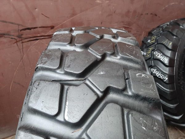 Opona używana przemysłowa 365/80R20 PIRELLI PS22 PISTA 400zł W4160 - obrazek 5