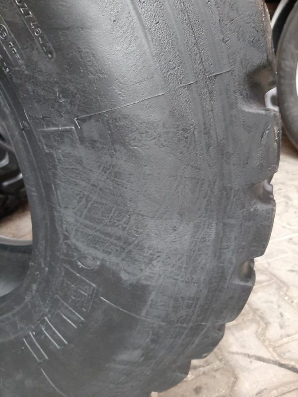 Opona używana przemysłowa 365/80R20 PIRELLI PS22 PISTA 400zł W4160 - obrazek 8