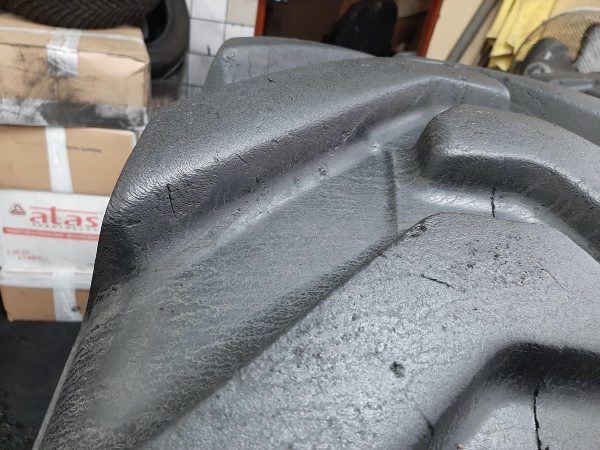 Opona używana 440/80-24 17.8/80-24 ; 440/80R24 BKT 1000zł W4174 - obrazek 6