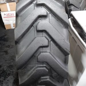 Opona używana 440/80-24 17.8/80-24 ; 440/80R24 BKT 1000zł W4174