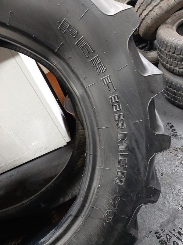Opona używana rolnicza 320/70R24 FIRESTONE PERFORMER 70; 600zł W4175 - obrazek 4