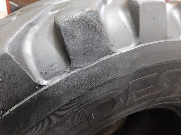 Opona używana przemysłowa 460/70R24 ; 17.5R24 VREDESTEIN 800zł W4177 - obrazek 11