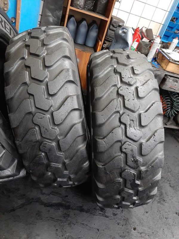 2x Opona używana przemysłowa 405/70R24 MITAS EM-01; 950zł(szt.) W4180