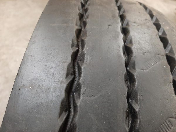 Opona używana ciężarowa 235/75R17.5 CONTINENTAL HTR2 480zł C2385 - obrazek 5