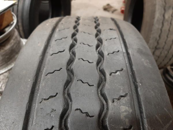 Opona używana ciężarowa 295/80R22.5 CONTINENTAL HYBRID 600zł C2388 - obrazek 5