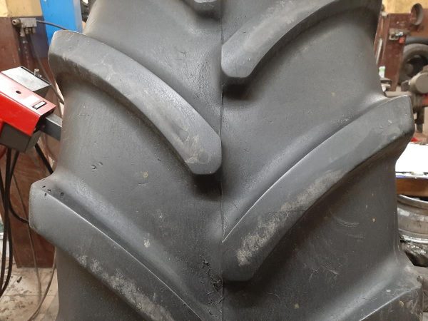 Opona używana rolnicza 580/70R38 FIRESTONE PERFORMER 2100zł W4161 - obrazek 5