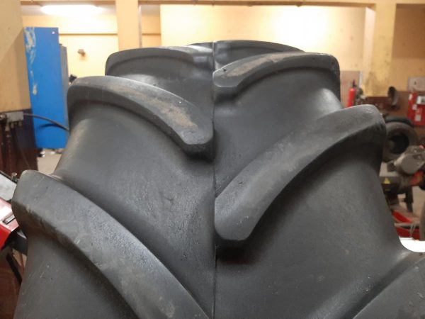 Opona używana rolnicza 580/70R38 FIRESTONE PERFORMER 2100zł W4161 - obrazek 6