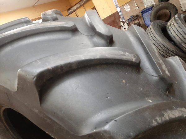 Opona używana rolnicza 580/70R38 FIRESTONE PERFORMER 2100zł W4161 - obrazek 7