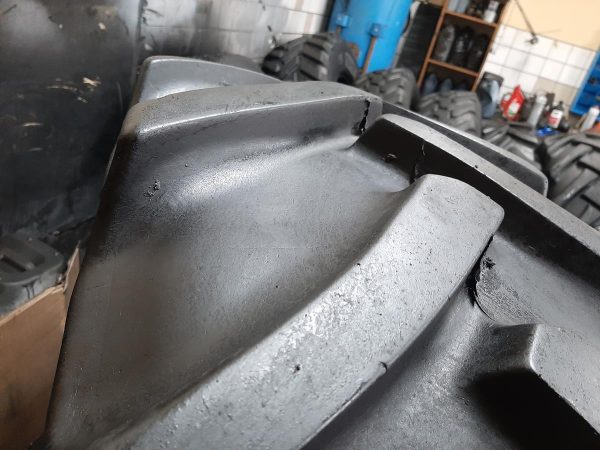 Opona używana rolnicza 420/85R24 16.9R24 MITAS AC85; 1000zł W4163 - obrazek 10