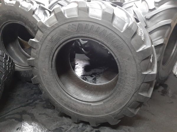Opona używana rolnicza 460/70R24 17.5R24 ALLIANCE 900zł W4165 - obrazek 2