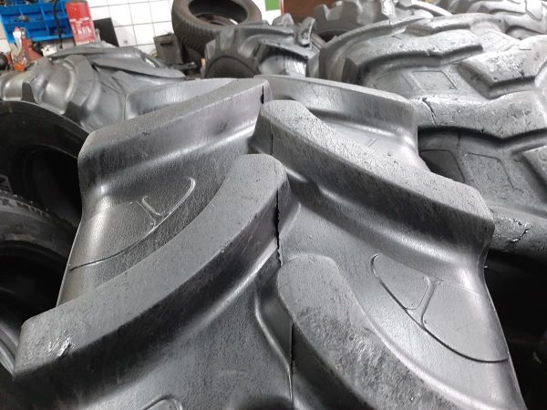 Opona używana rolnicza 420/70R24 LING LONG LR700; 900zł W4166 - obrazek 5