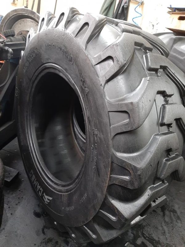 Opona używana przemysłowa 440/80-24 16.9-24 CAMSO BACKHOE 1000zł W4168 - obrazek 10
