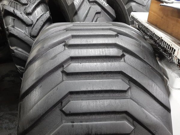 Opona używana rolnicza 500/45-22.5 BKT FLOTATION 558 600zł W4170 - obrazek 4
