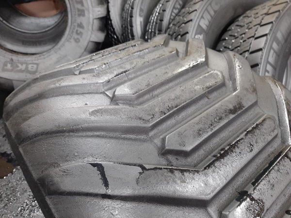 Opona używana rolnicza 500/45-22.5 BKT FLOTATION 558 600zł W4170 - obrazek 12