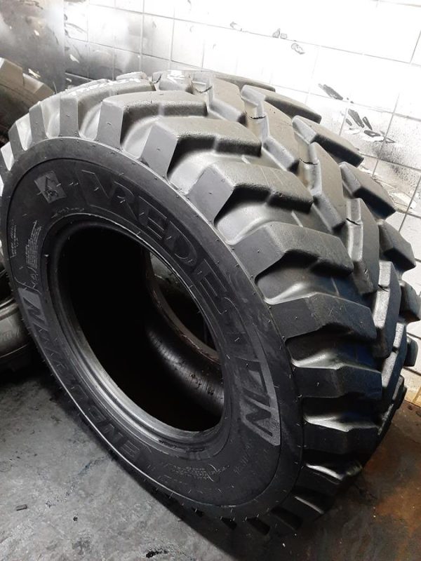 Opona używana przemysłowa 460/70R24 VREDESTEIN ENDURION 1200zł W4181 - obrazek 10
